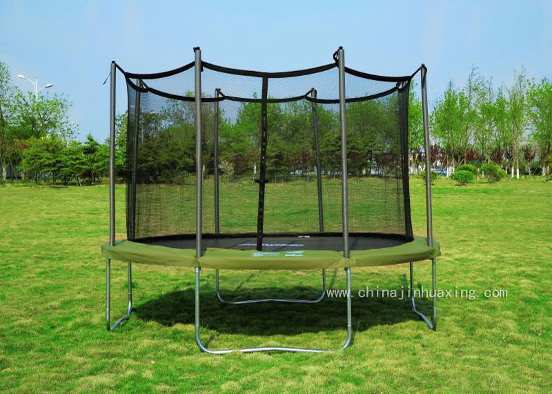 Round trampoline